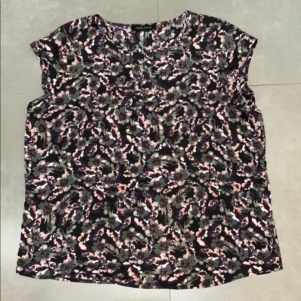 LIKE NEW Ivanka Trump Blouse XL